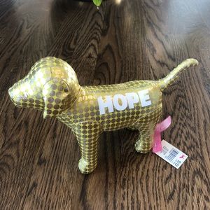 Victoria’s Secret Pink dog.